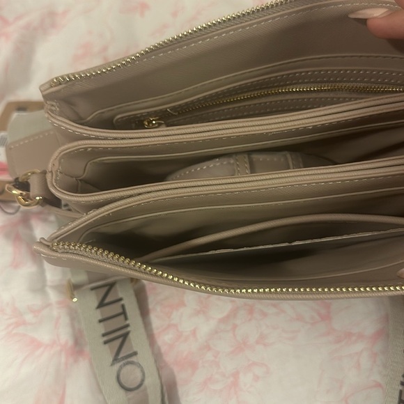 NWT Valentino Beige Crossbody - Picture 2 of 14